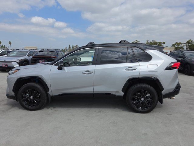Used 2025 Toyota RAV4 XSE w/ Weather Package AWD/4WD image 9