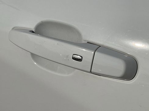 Used 2024 Chevrolet Equinox LS image 10