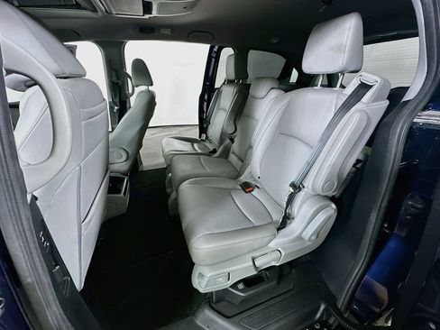 Used 2023 Honda Odyssey Touring image 41