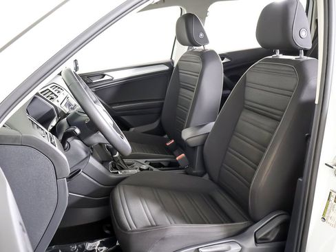 Used 2024 Volkswagen Tiguan S image 28
