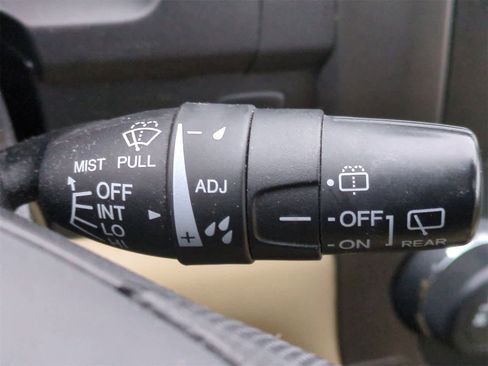 Used 2010 Honda CR-V EX image 27