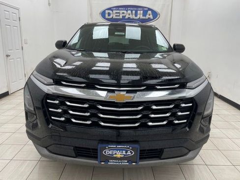 New 2026 Chevrolet Equinox LT w/ Convenience Package II AWD/4WD image 17