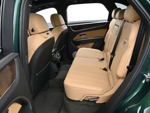 Certified 2023 Bentley Bentayga AWD/4WD image 27