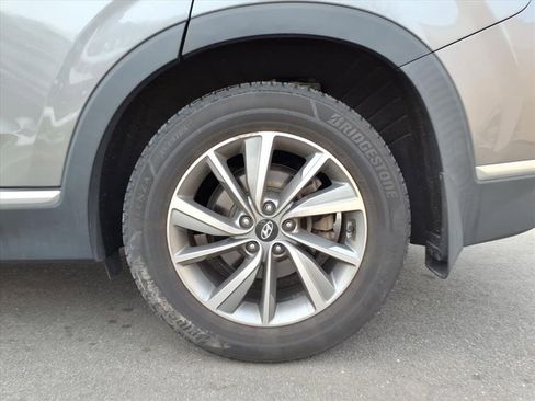 Used 2020 Hyundai Santa Fe SEL w/ Convenience + Premium Package image 21