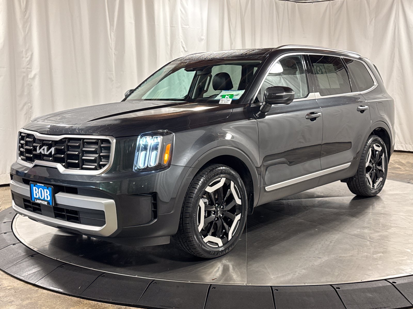 Used 2023 Kia Telluride S AWD/4WD image 1