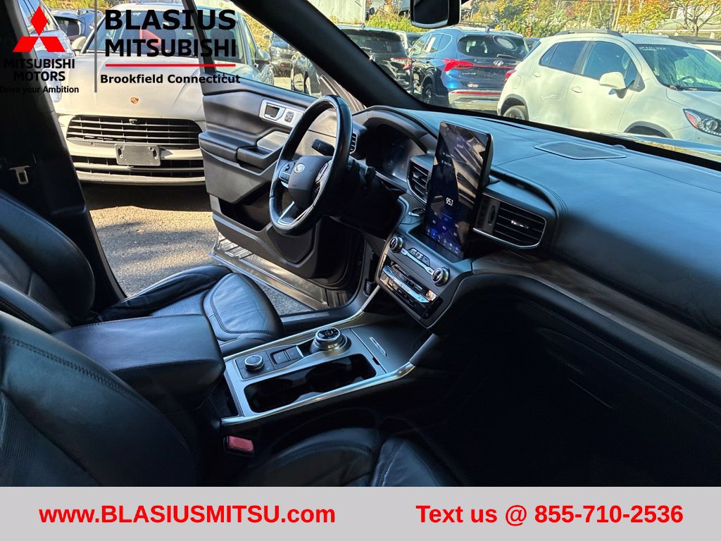 Used 2020 Ford Explorer Platinum w/ Premium Technology Package AWD/4WD image 43