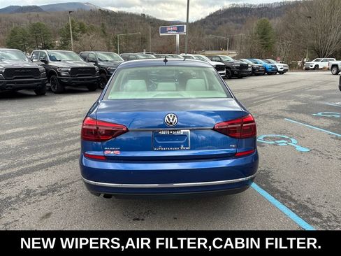 Used 2017 Volkswagen Passat 1.8T S image 6