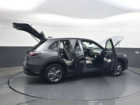 New 2026 Honda HR-V LX image 31