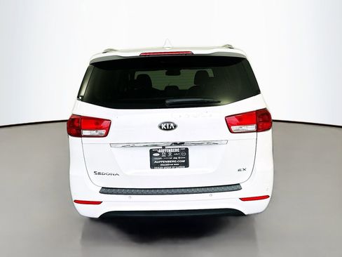 Used 2016 Kia Sedona EX FWD image 6