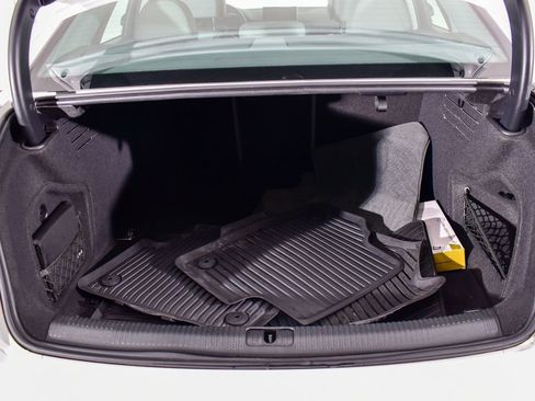 Used 2018 Audi A4 2.0T Premium image 23