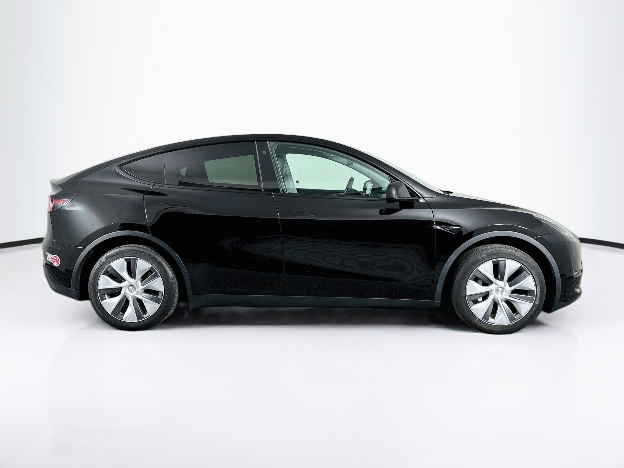 Used 2023 Tesla Model Y AWD image 10