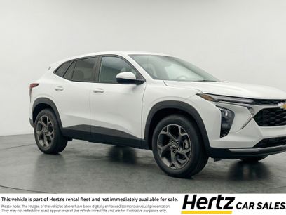 Used 2025 Chevrolet Trax LT w/ LT Convenience Package