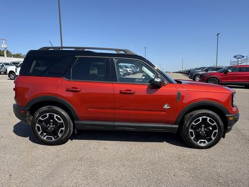 Used 2024 Ford Bronco Sport Outer Banks w/ Tech Package image 6