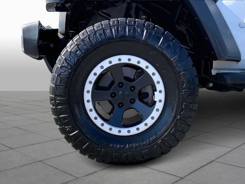 Used 2018 Jeep Wrangler Unlimited Sport S image 11