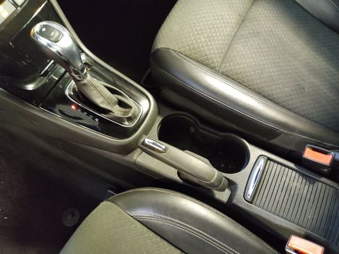Used 2019 Buick Encore Preferred FWD image 26