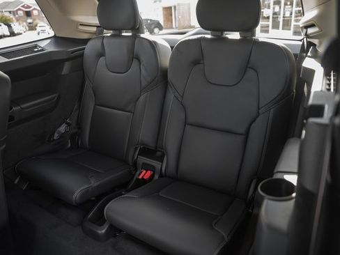 New 2026 Volvo XC90 B6 Ultra w/ Protection Package Premier image 32