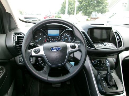 Used 2016 Ford Escape SE w/ Equipment Group 201A AWD/4WD image 6