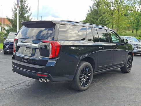 Used 2023 GMC Yukon XL Denali Ultimate AWD/4WD image 7