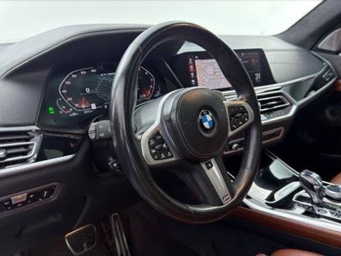 Used 2022 BMW X7 M50i w/ Dynamic Handling Package AWD/4WD image 24
