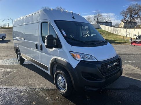 Used 2025 RAM ProMaster 2500 image 4