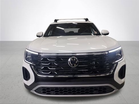 New 2026 Volkswagen Atlas Cross Sport SE AWD/4WD image 3