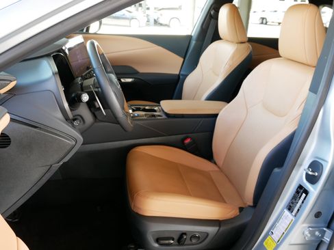 Certified 2025 Lexus RX 350 w/ Convenience Package image 2