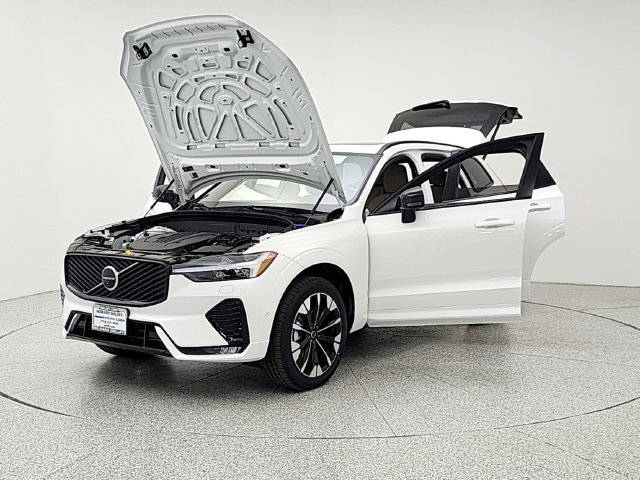 New 2026 Volvo XC60 B5 Plus w/ Protection Package Premier AWD/4WD image 9