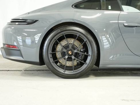 Used 2025 Porsche 911 Carrera 4 GTS image 44