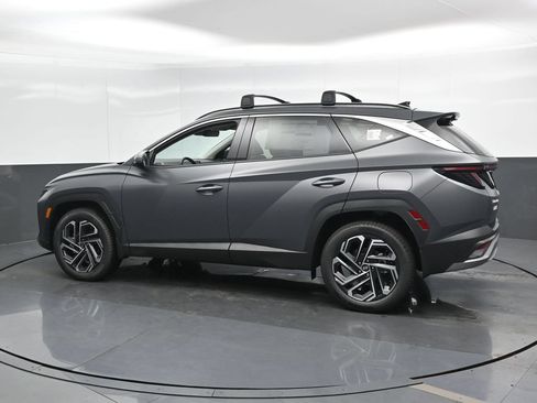 Used 2025 Hyundai Tucson Limited AWD/4WD image 9