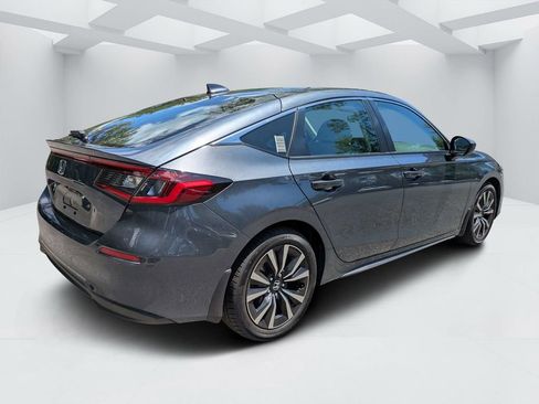Used 2024 Honda Civic EX-L image 3