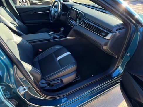 Used 2025 Toyota Camry SE image 20