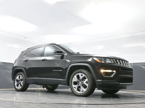 Used 2020 Jeep Compass Limited AWD/4WD image 23