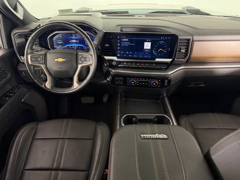 Used 2024 Chevrolet Silverado 2500 High Country w/ High Country Premium Package AWD/4WD image 12