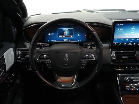 Used 2023 Lincoln Navigator Black Label image 11