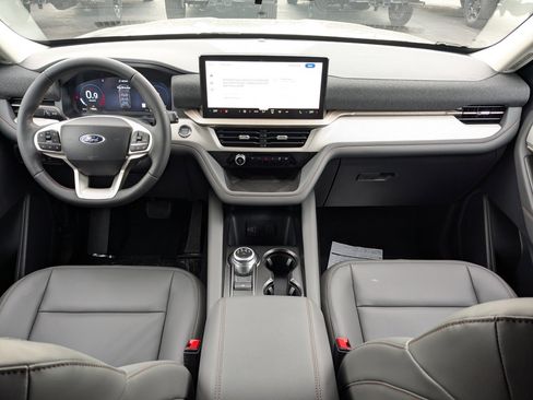New 2026 Ford Explorer Active image 17