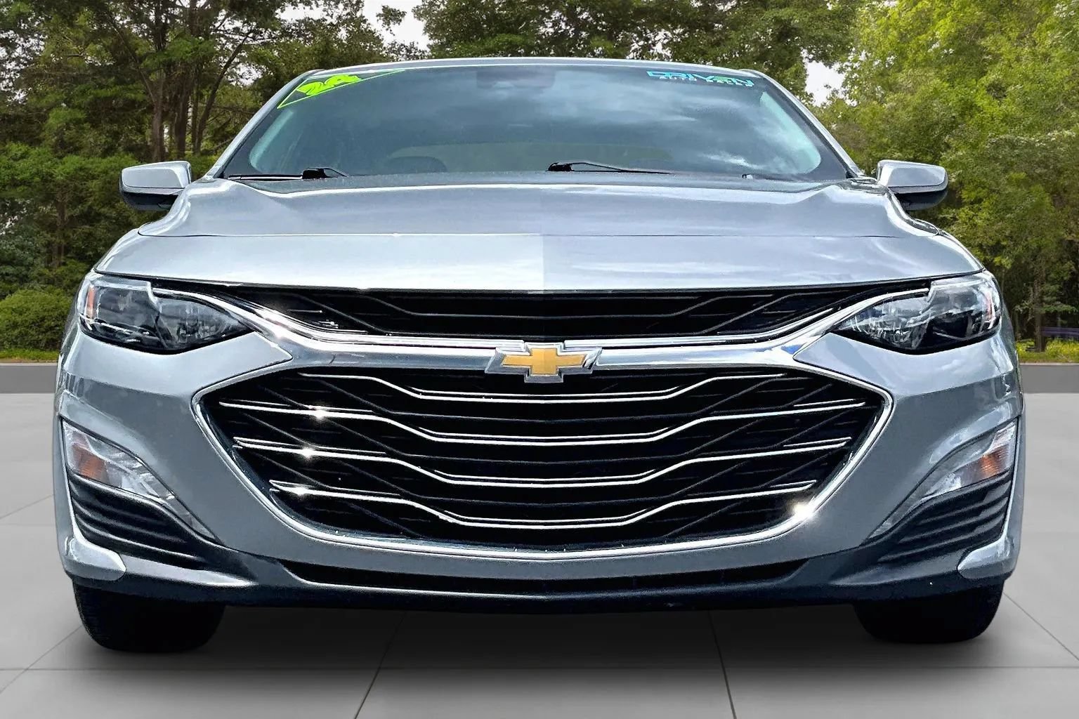 Used 2024 Chevrolet Malibu LT FWD image 3