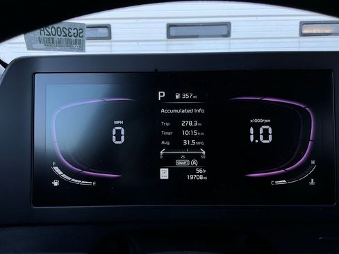 Used 2025 Kia Sportage LX image 35