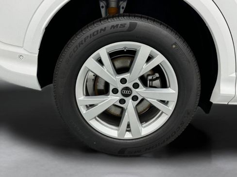 New 2025 Audi Q5 Premium image 9