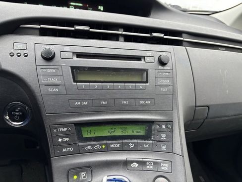 Used 2010 Toyota Prius Five image 17