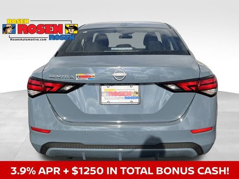 New 2025 Nissan Sentra SV image 4