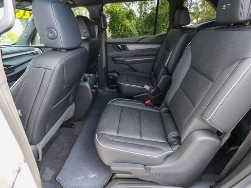 New 2026 Buick Enclave Sport Touring w/ Power Package FWD image 28