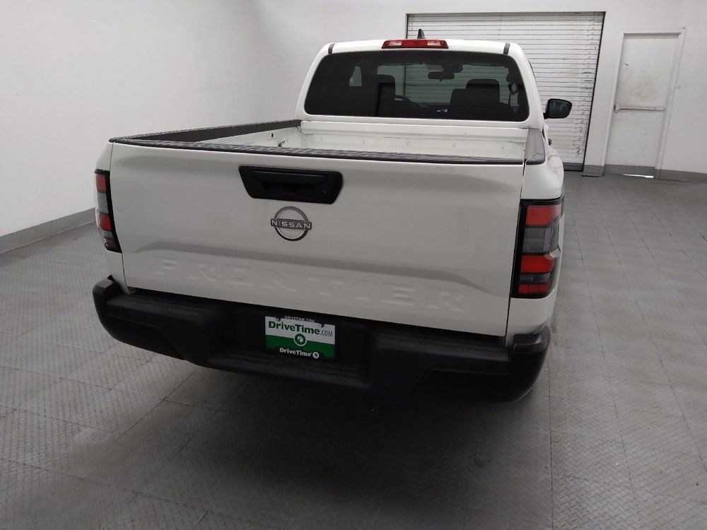 Used 2024 Nissan Frontier S RWD image 7
