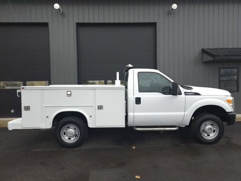 Used 2013 Ford F250 XL image 5