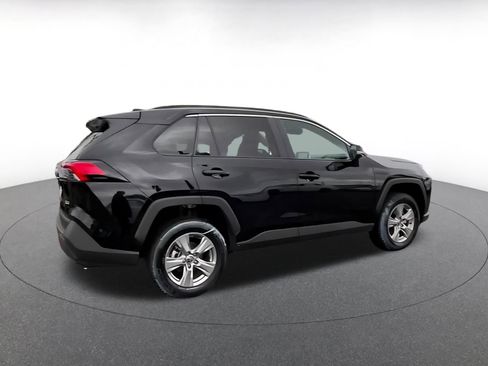 Used 2025 Toyota RAV4 XLE image 15