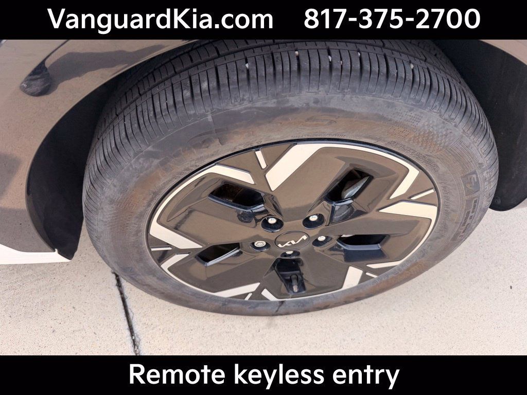 Used 2023 Kia Niro Wave FWD image 9