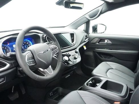 New 2026 Chrysler Voyager LX FWD image 26