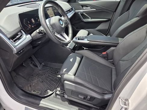 Used 2023 BMW X1 xDrive28i w/ Convenience Package AWD/4WD image 9