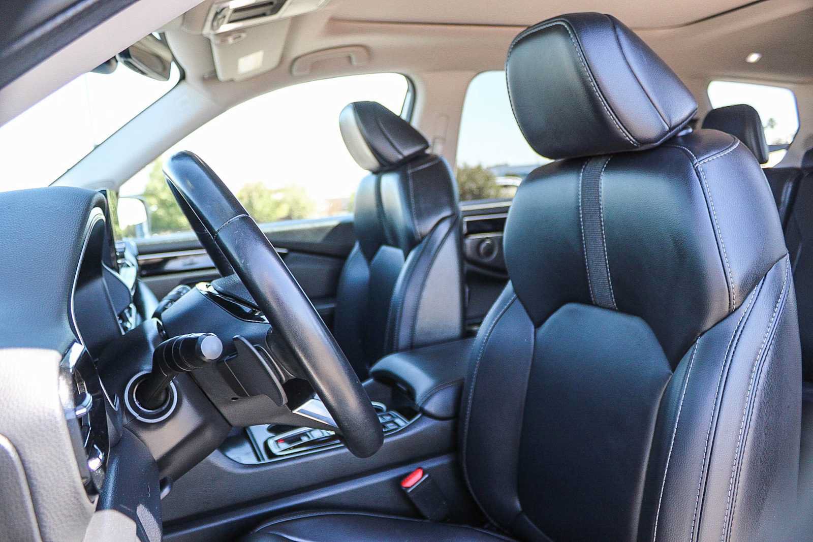Certified 2024 Honda Pilot Touring image 17