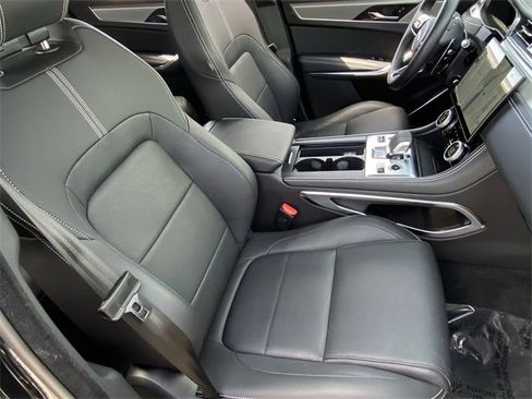 Used 2025 Jaguar F-PACE R-Dynamic S image 19