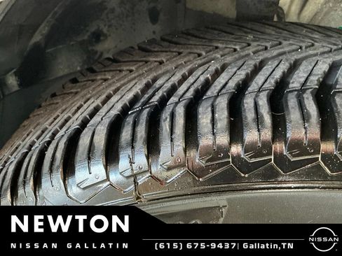 Used 2019 Nissan Pathfinder Platinum FWD image 56
